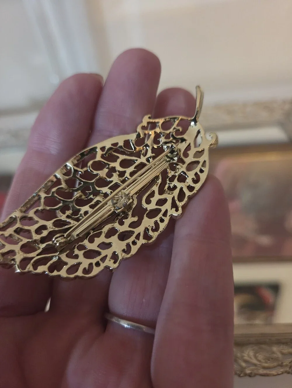 Vintage Gold Tone Filigree Brooch
